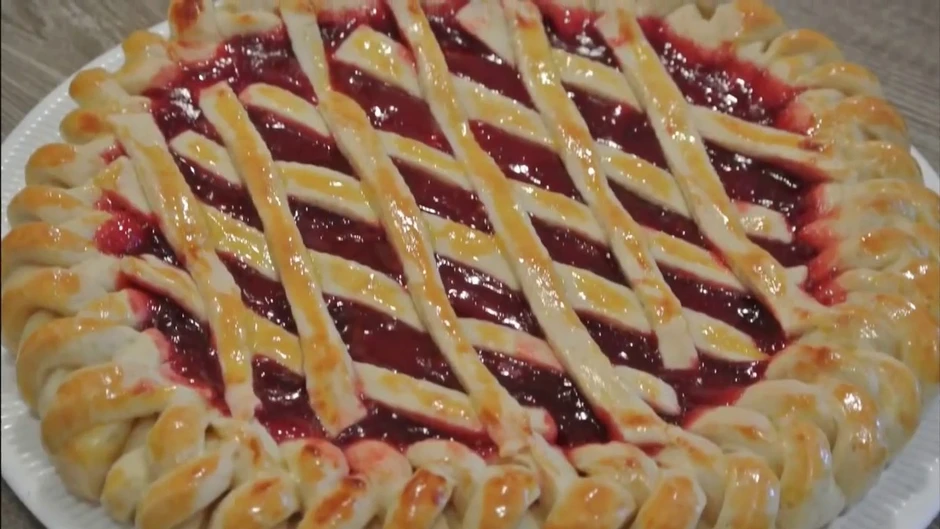 Пирог с джемом