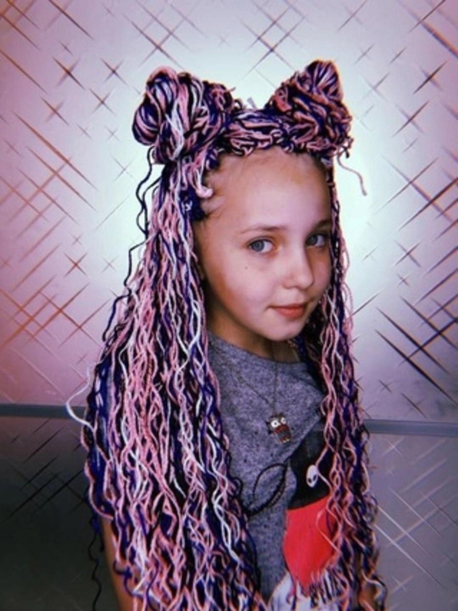 Плетение косичек зизи