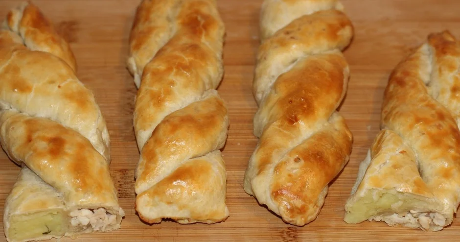 Курица с косичкой