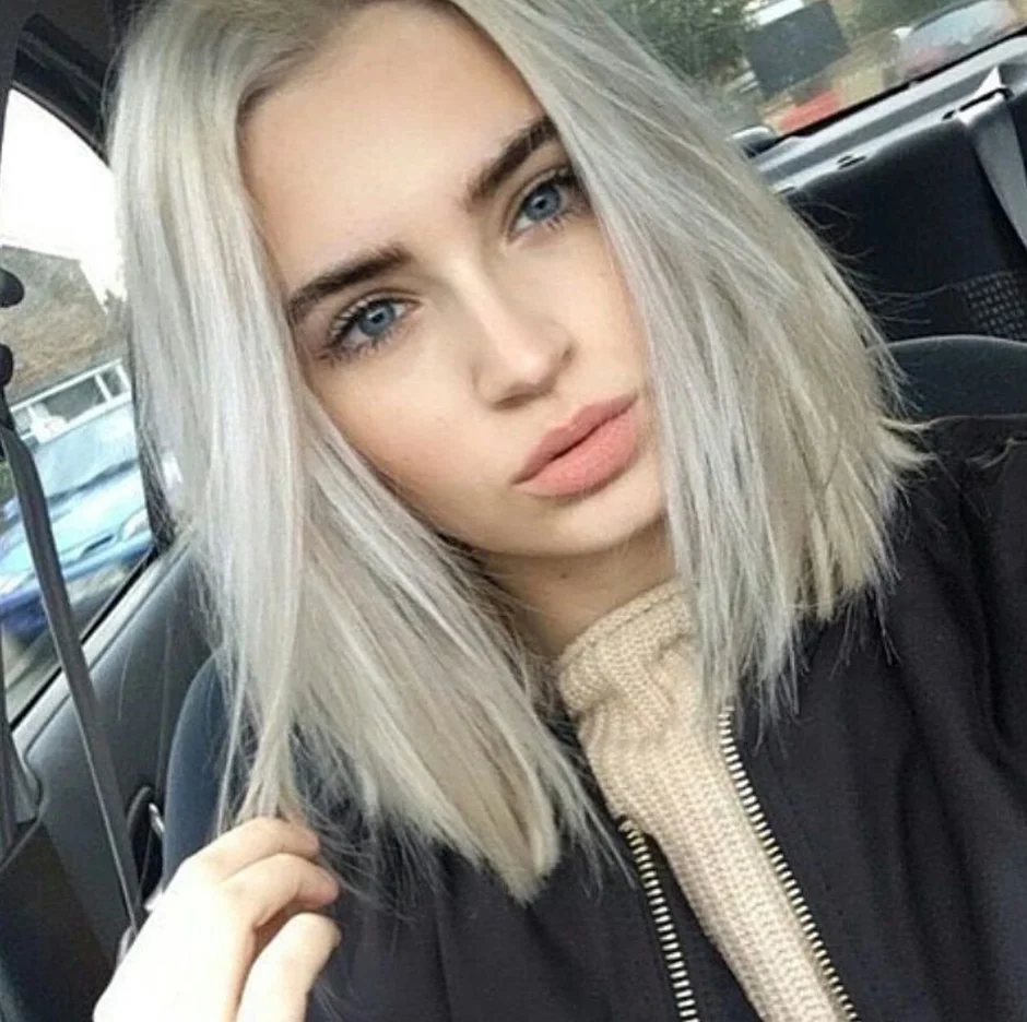 Платиновый блонд каре
