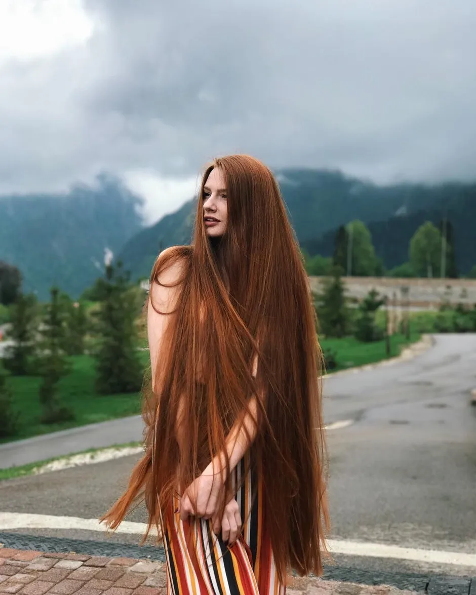 Шикарные длинные волосы