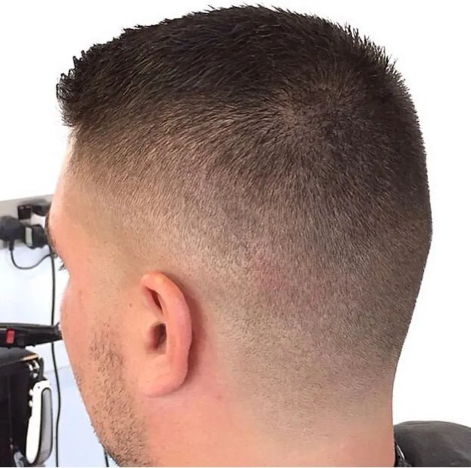 Men hairstyle полубокс