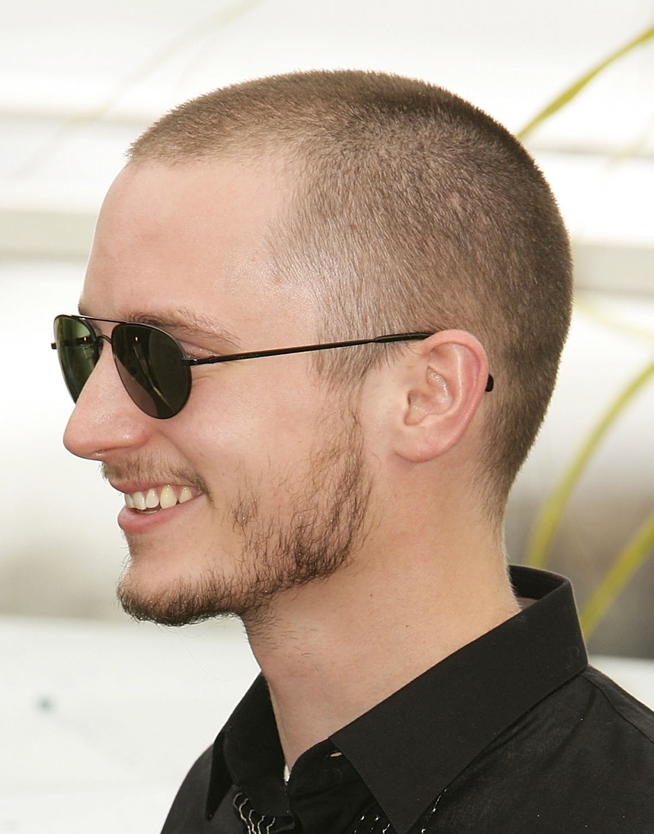 Buzz cut стрижка