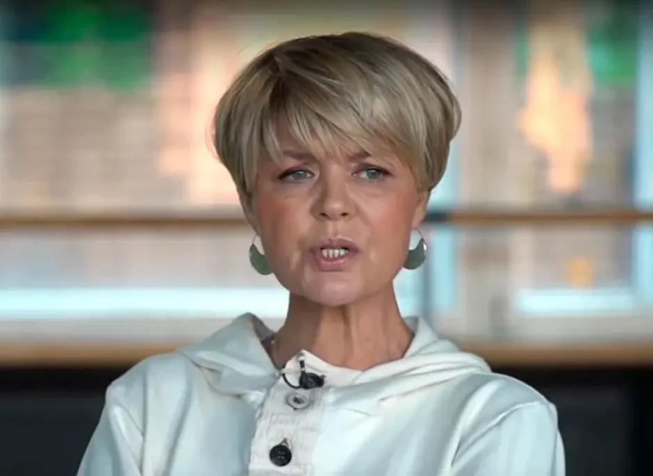 Юлия меньшова 2021