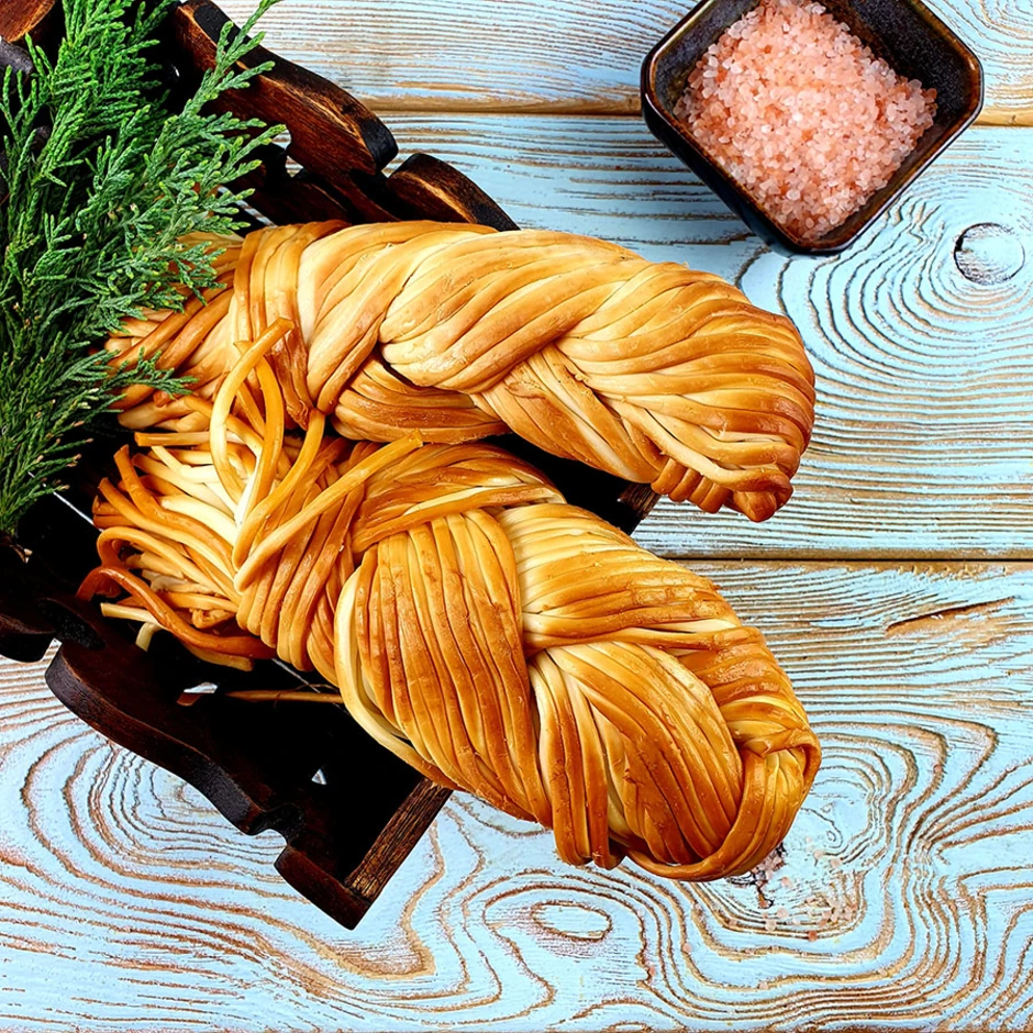 Сыр косичка копченый