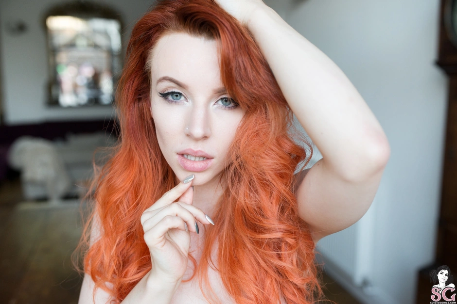 Emma howes rouge