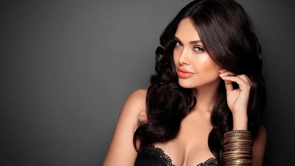 Esha gupta