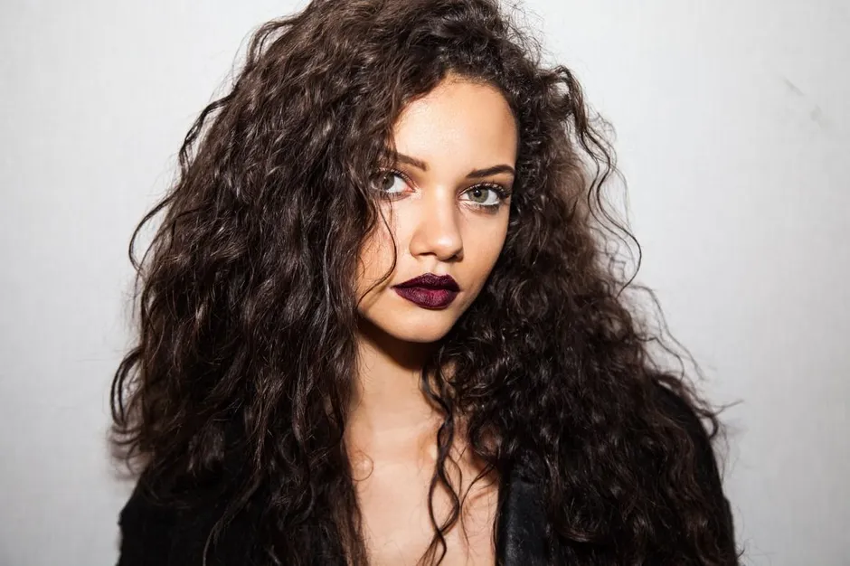Marina nery curly