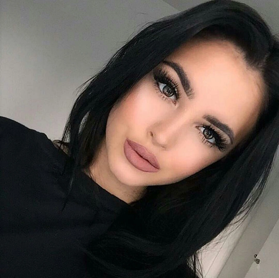 Красивые женщины