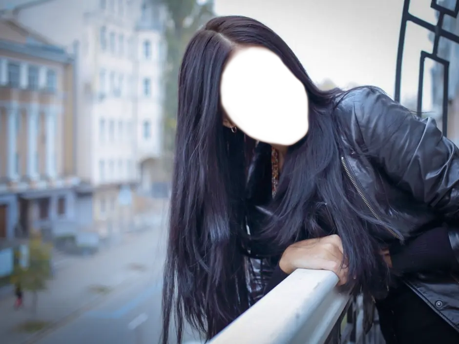 Черные длинные волосы