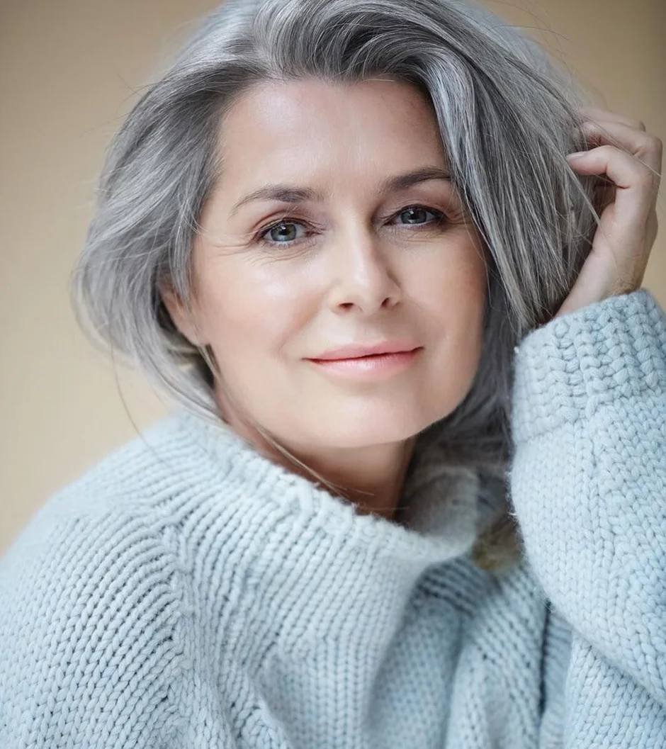 Дафна хикс grey hair