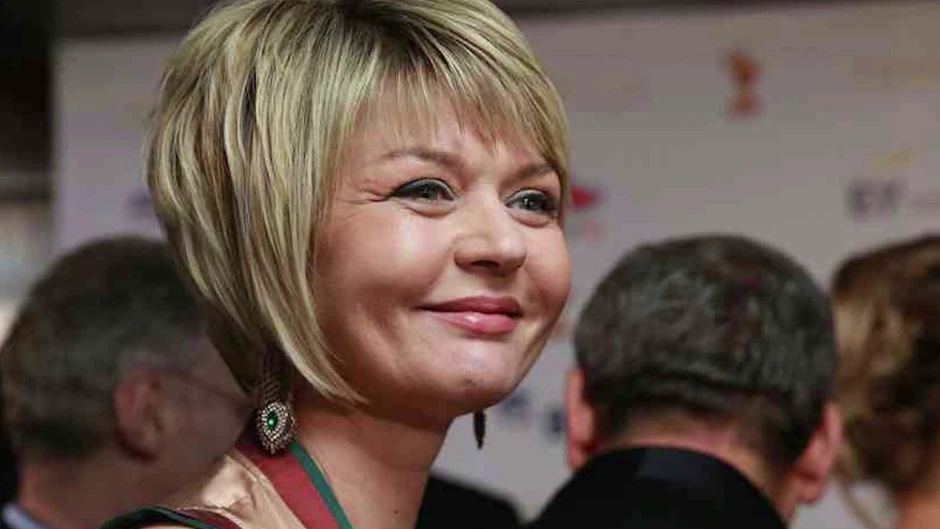 Юлия меньшова 2022