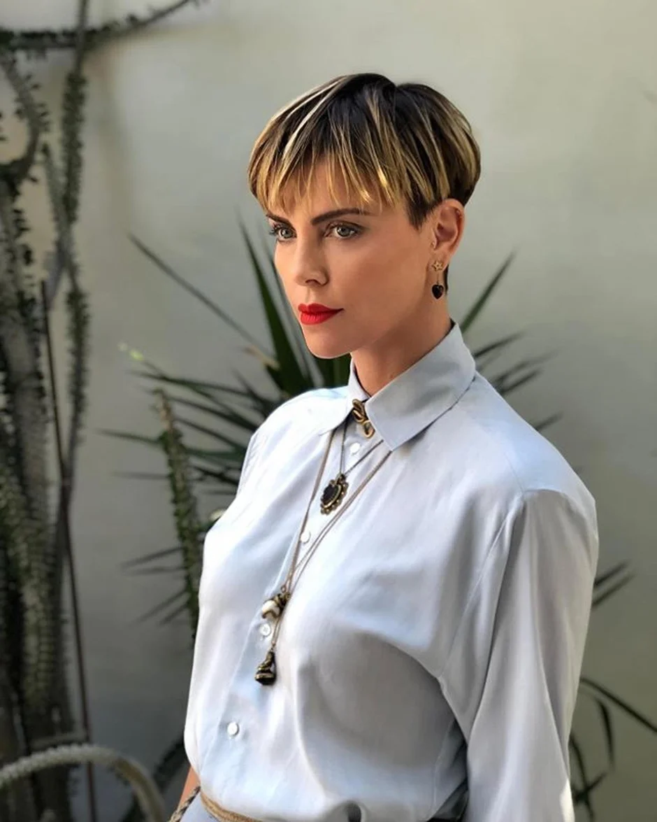 Charlize theron семейка аддамс