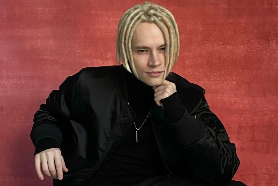Певец shaman