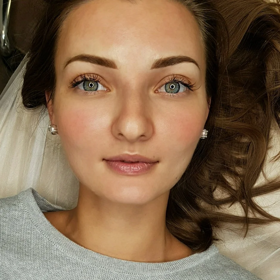Брови пудровые
