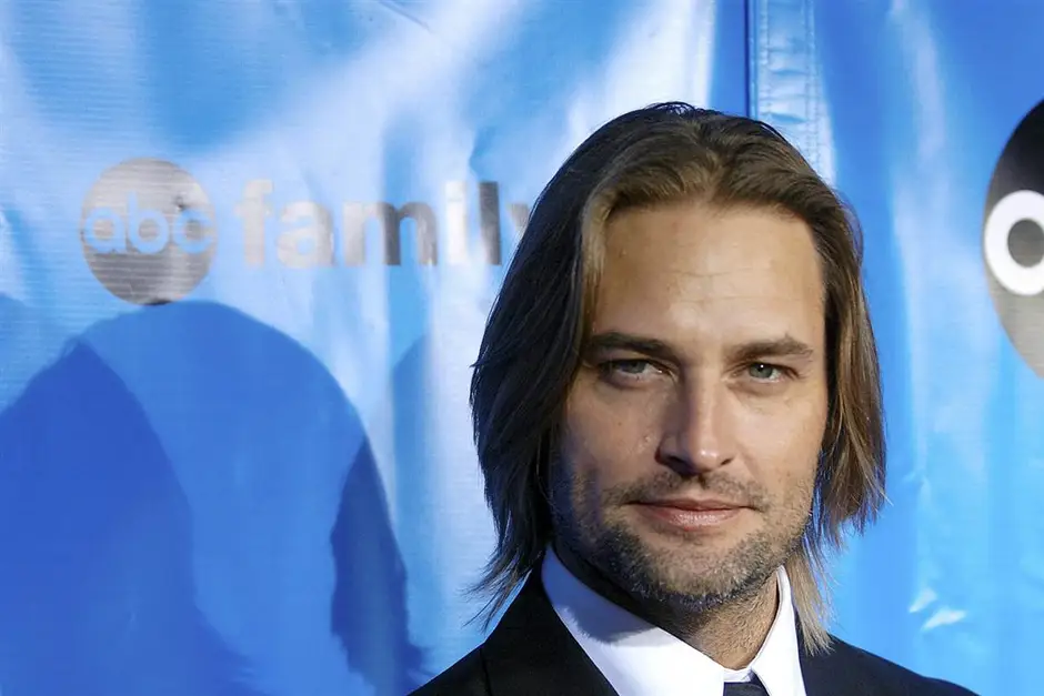 Josh holloway с длинными волосами