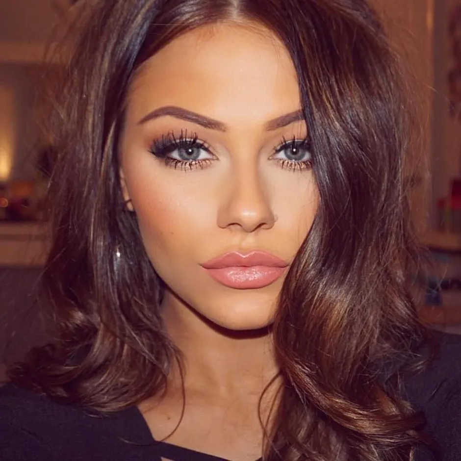 Rhia olivia макияж