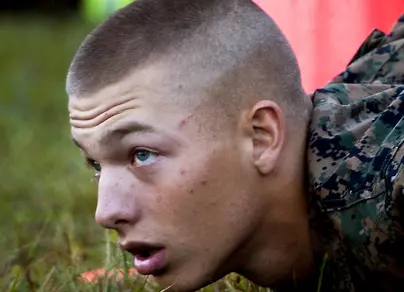 Стрижка военная мужская фото