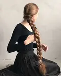 Девушка с косой фото