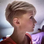 Короткие стрижки выбритый бок фото