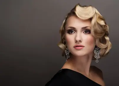 Укладки на средние волосы без челки фото