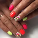 Маникюр на короткие ногти нежные фото лето