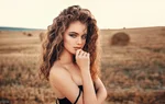 Девушки С Волнистыми Волосами Картинки